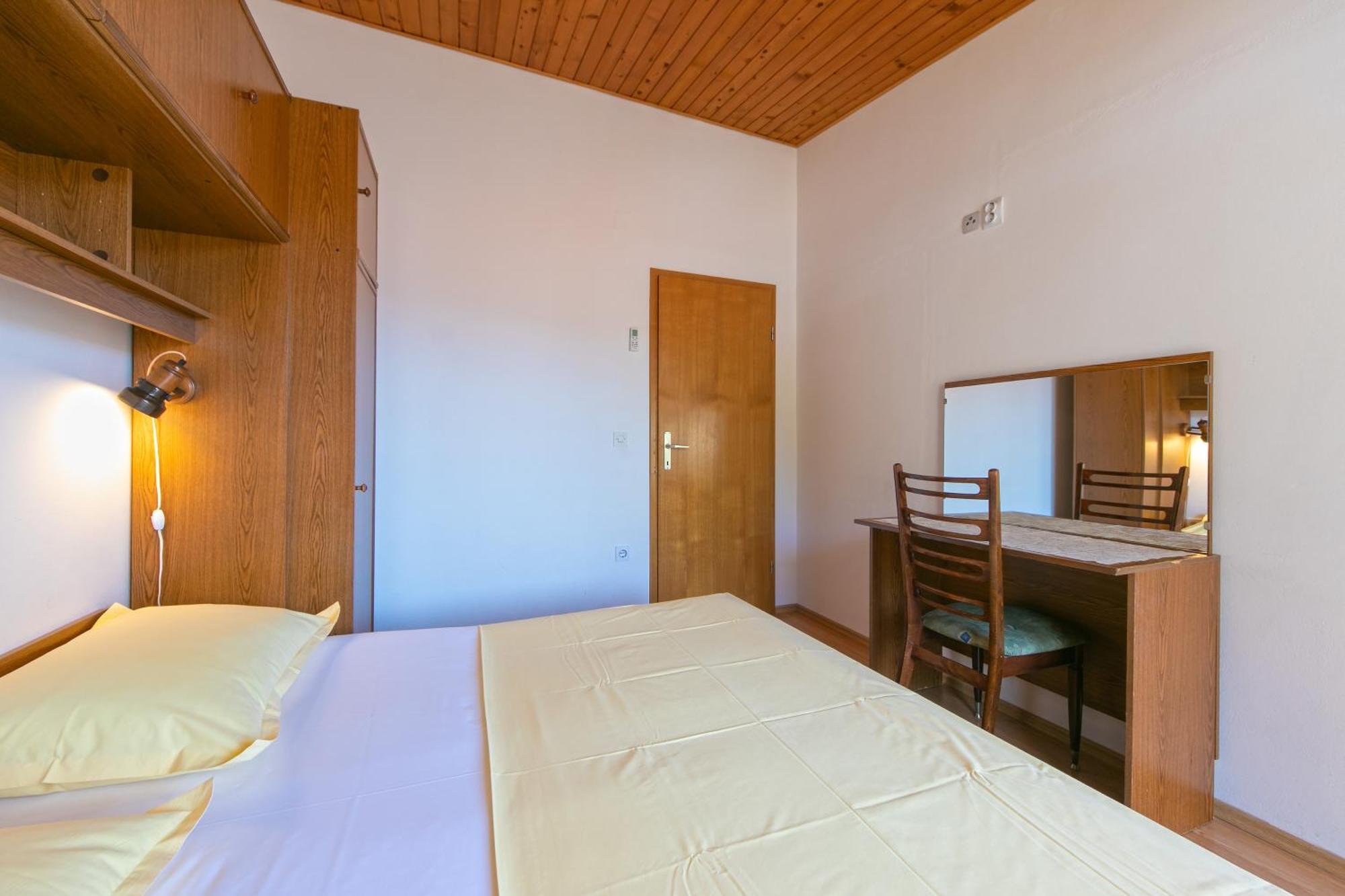1 Apartman *